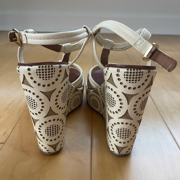 Tory Burch Ida Wedge Size 9 - Picture 4 of 9